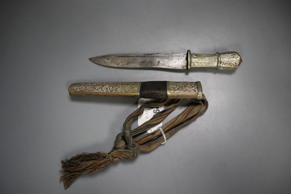 A Bali kris and a Tibetan/Bhutan knife, 50cm